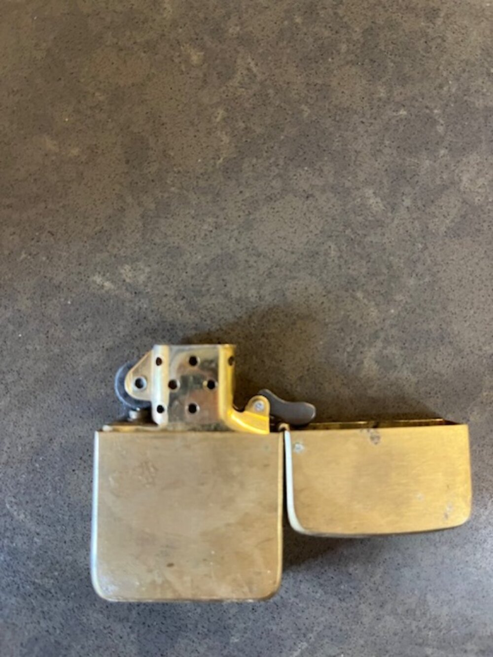 Zippo Solid Brass Classic, July, 2009 (G-09).